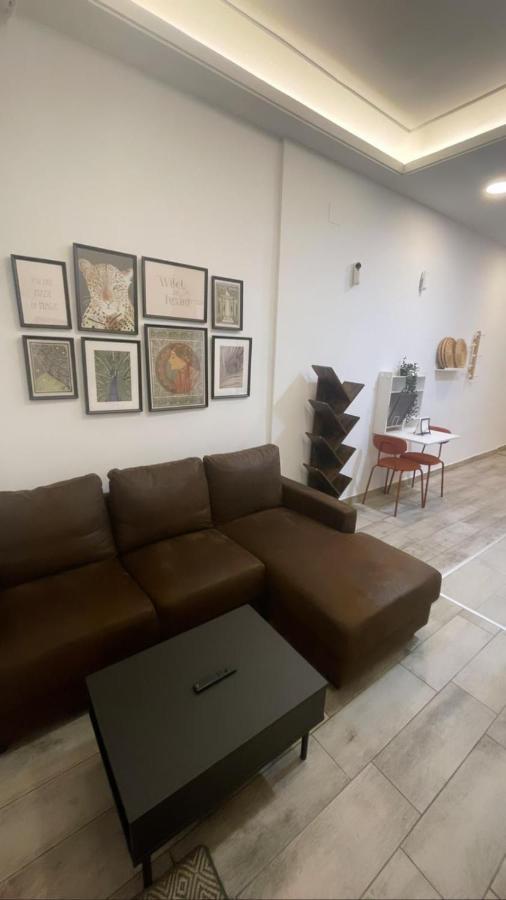 Apartamentos Jap Villaamil Madrid Exterior photo