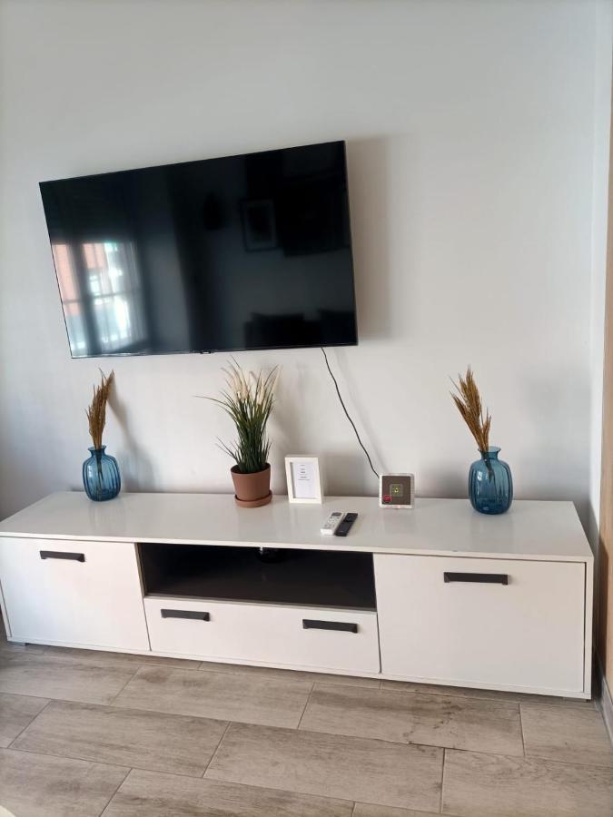 Apartamentos Jap Villaamil Madrid Exterior photo